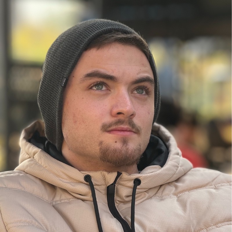 Théo Furtado - Criador do Jogo de Drift Race 3D